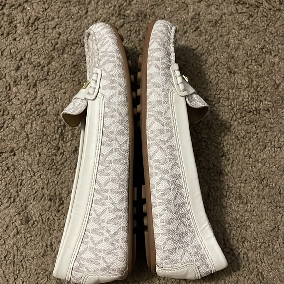 🤍Michael Kors 🤍 - Picture 5 of 9